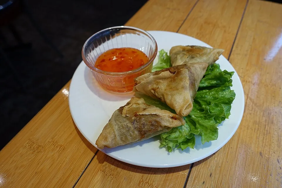 Beef Samuca (10 pcs)